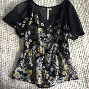 LC Lauren Conrad peplum top